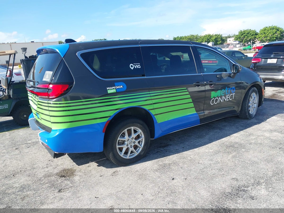 2023 CHRYSLER PACIFICA TOURING L — снимка 4