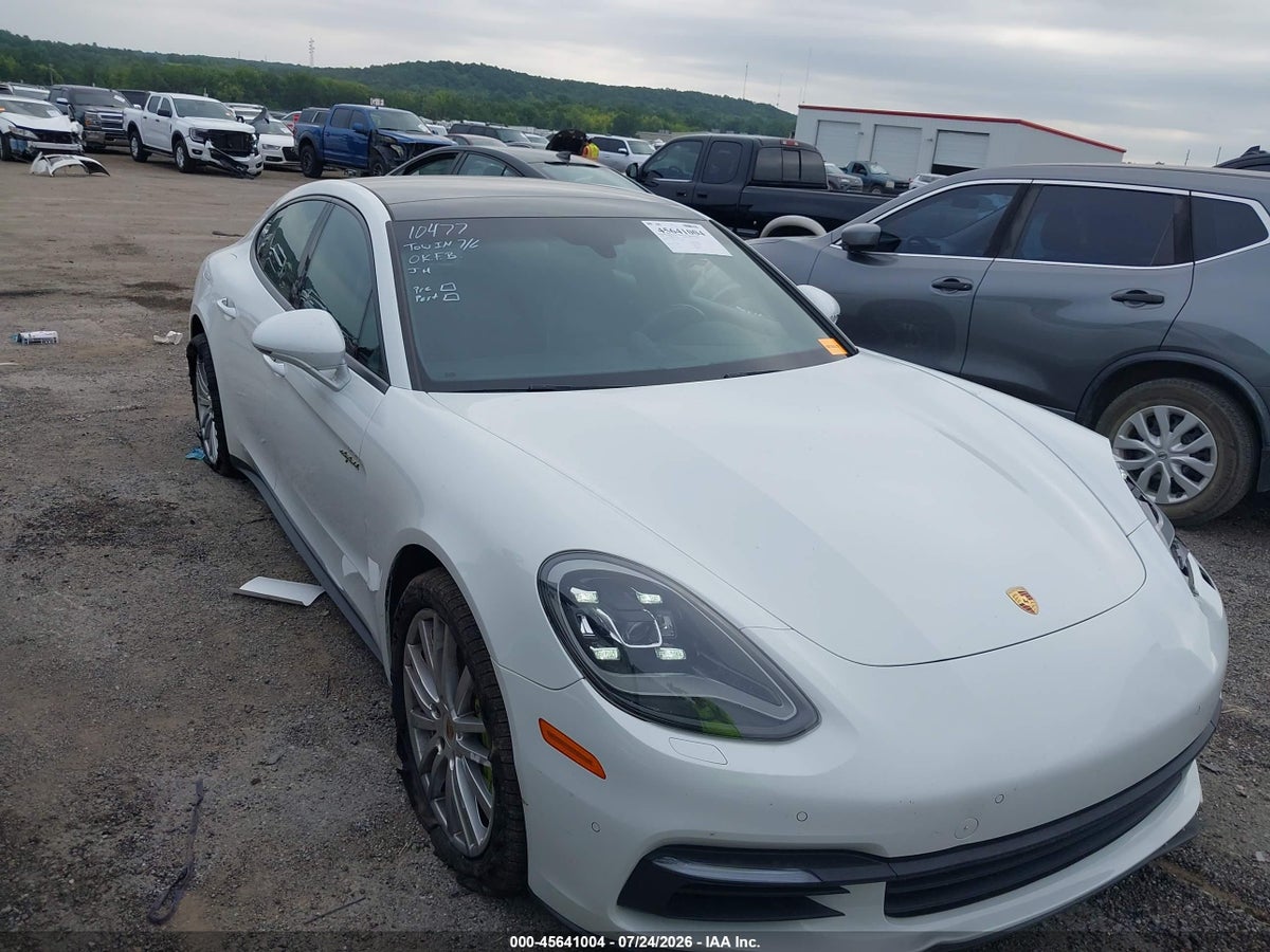 2019 PORSCHE PANAMERA E-HYBRID 4