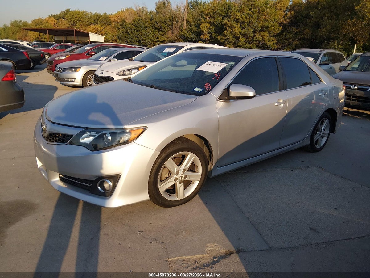 2012 TOYOTA CAMRY SE — снимка 2