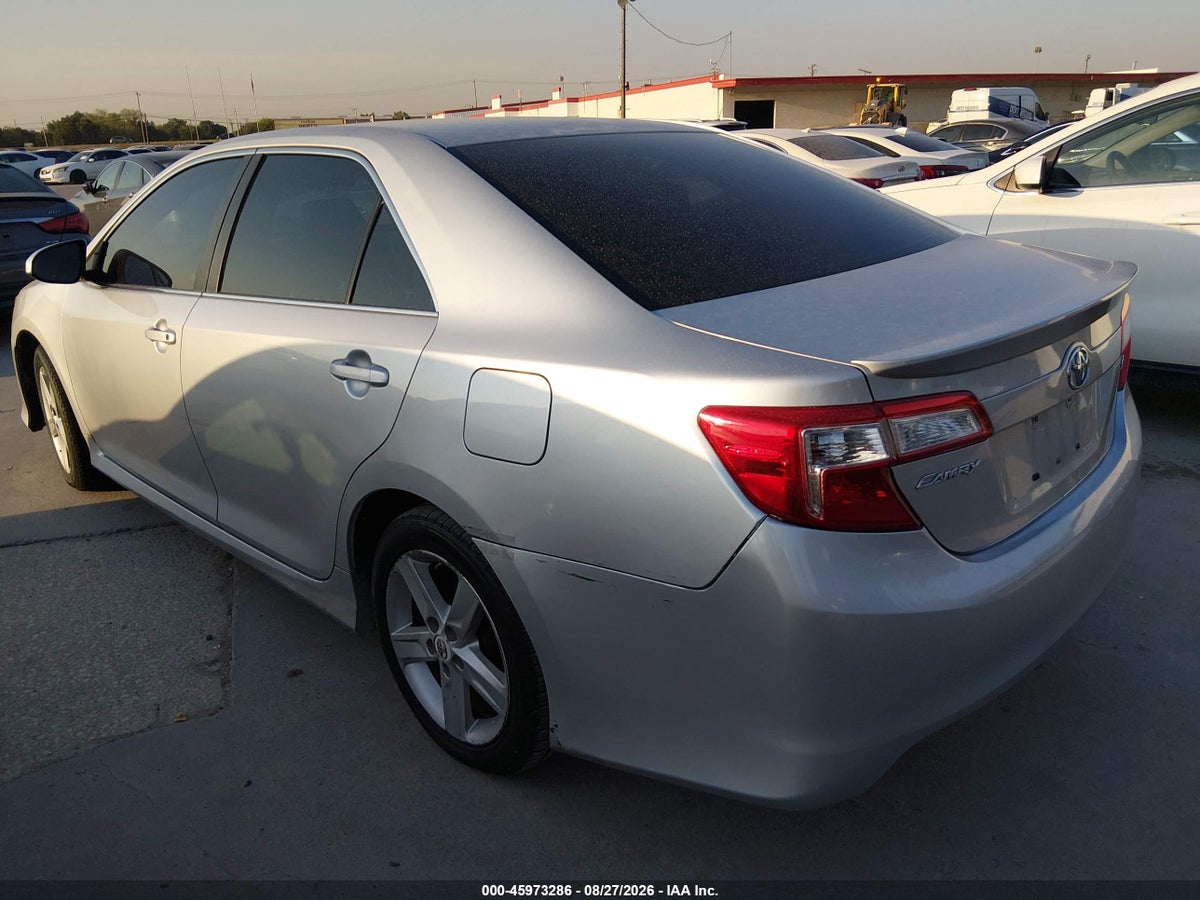 2012 TOYOTA CAMRY SE — снимка 3