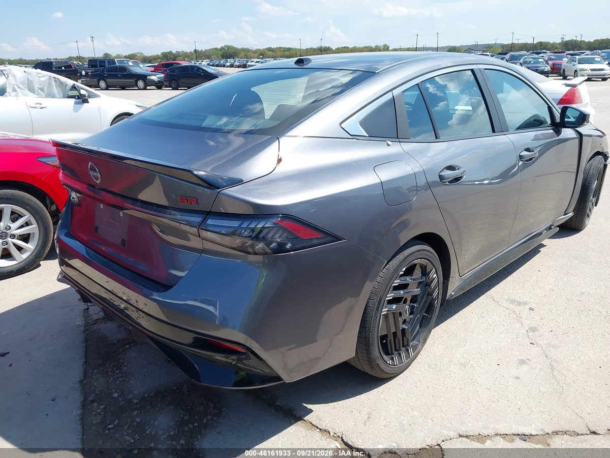 2026 NISSAN SENTRA SR — photo 4