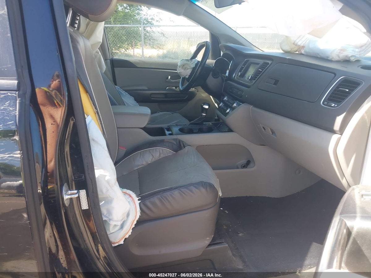 2017 KIA SEDONA LX — снимка 5