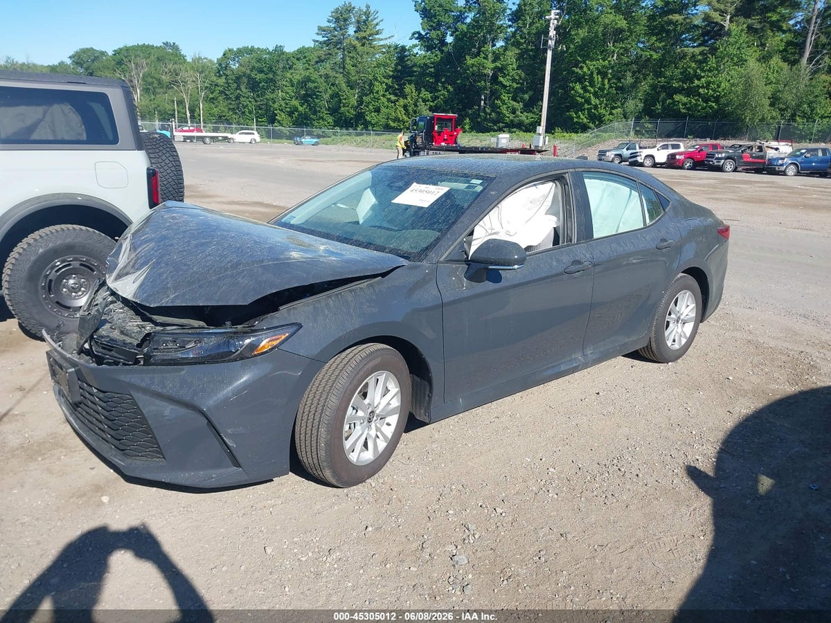 2026 TOYOTA CAMRY LE — снимка 2
