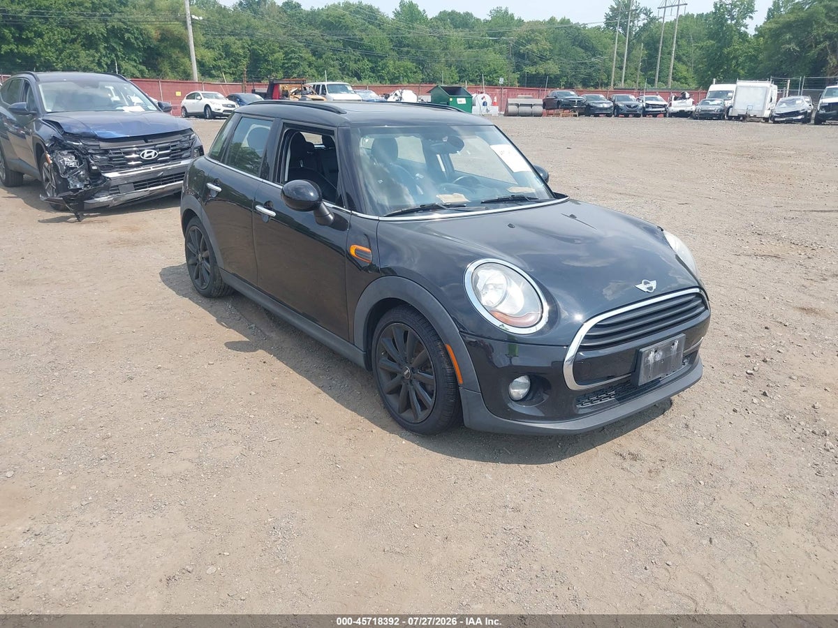 2017 MINI HARDTOP COOPER