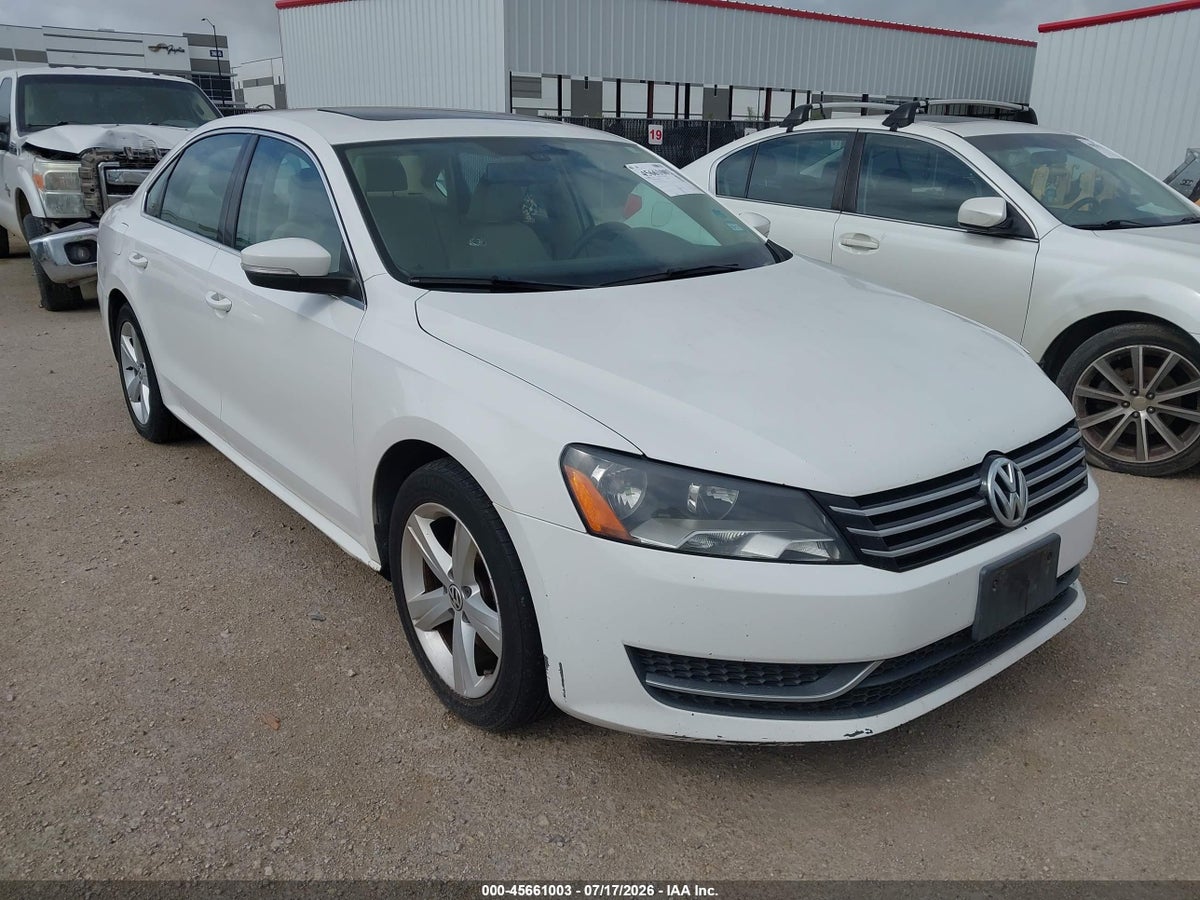2013 VOLKSWAGEN PASSAT 2.5L SE
