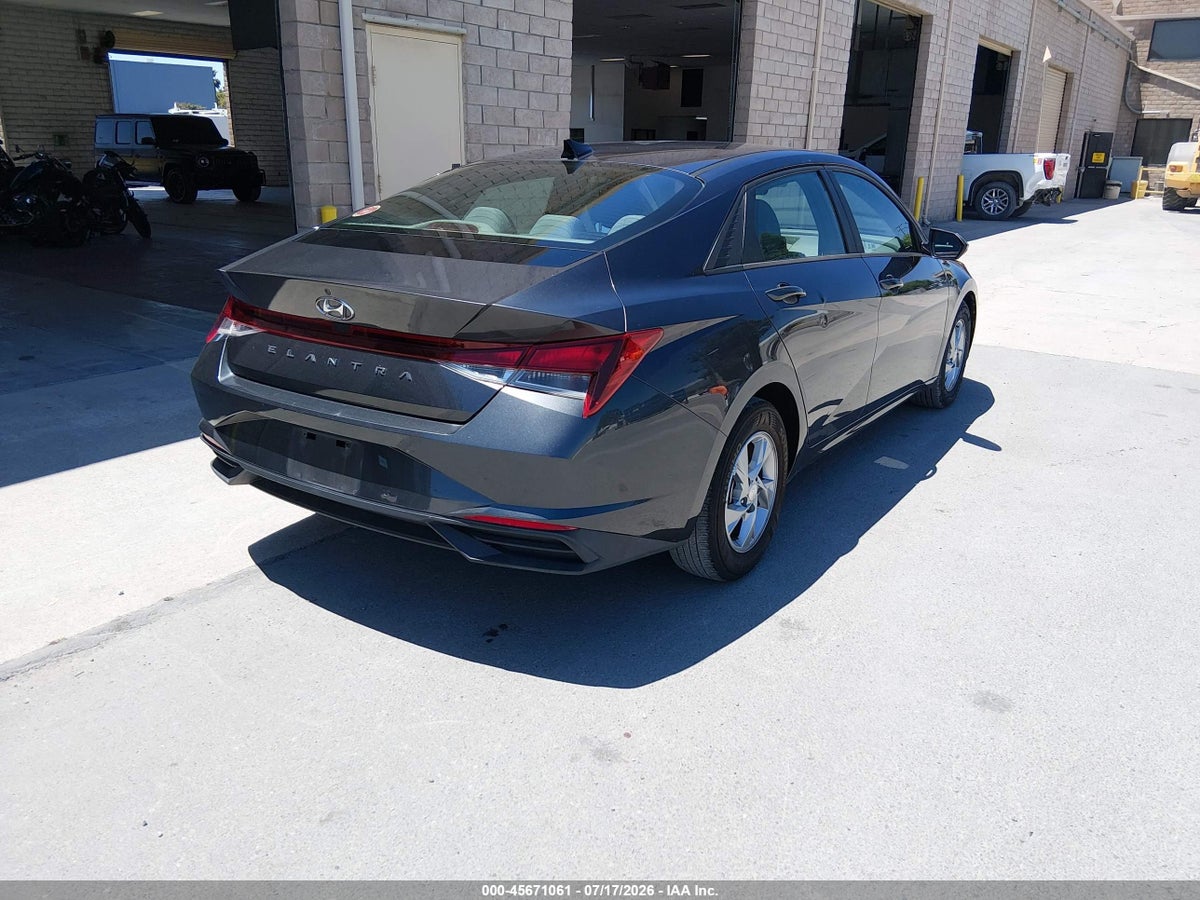 2021 HYUNDAI ELANTRA SE — снимка 4