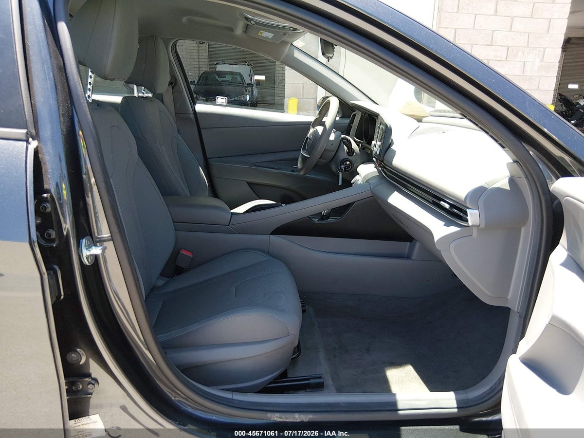 2021 HYUNDAI ELANTRA SE — снимка 5