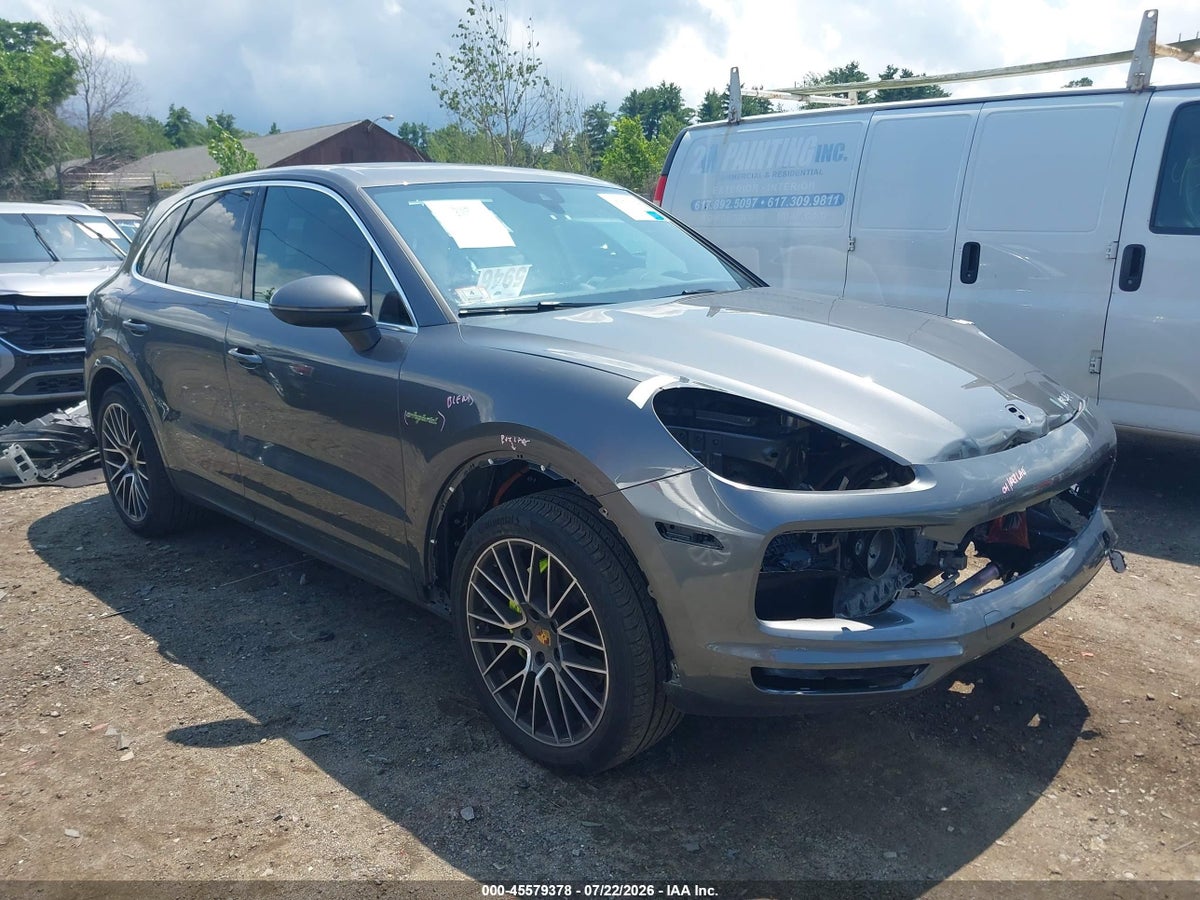 2022 PORSCHE CAYENNE E-HYBRID PLATINUM EDITION