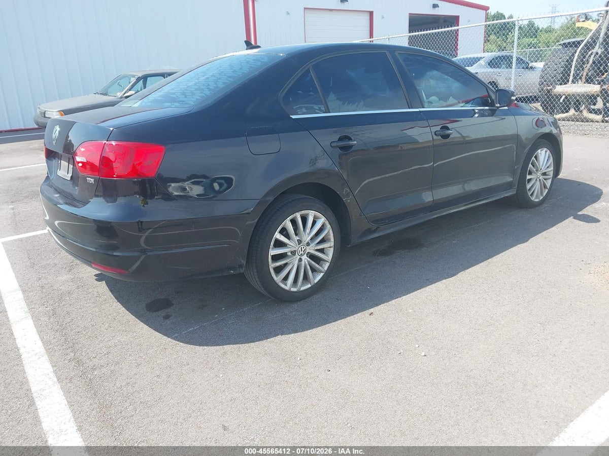 2013 VOLKSWAGEN JETTA 2.0L TDI — снимка 4