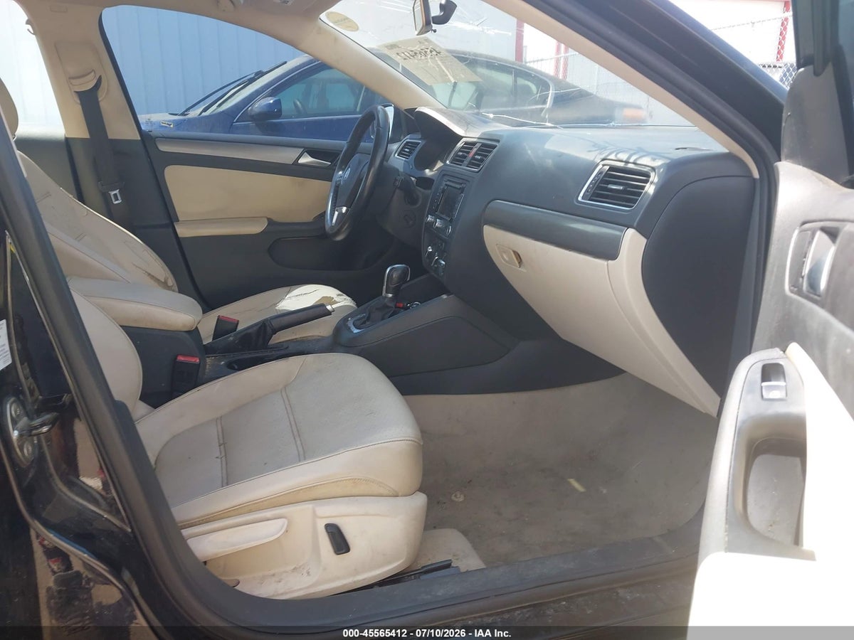 2013 VOLKSWAGEN JETTA 2.0L TDI — снимка 5