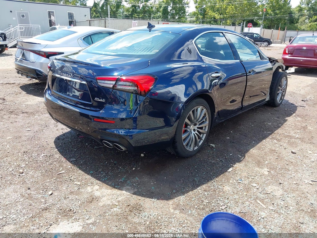 2023 MASERATI GHIBLI MODENA Q4 — снимка 4
