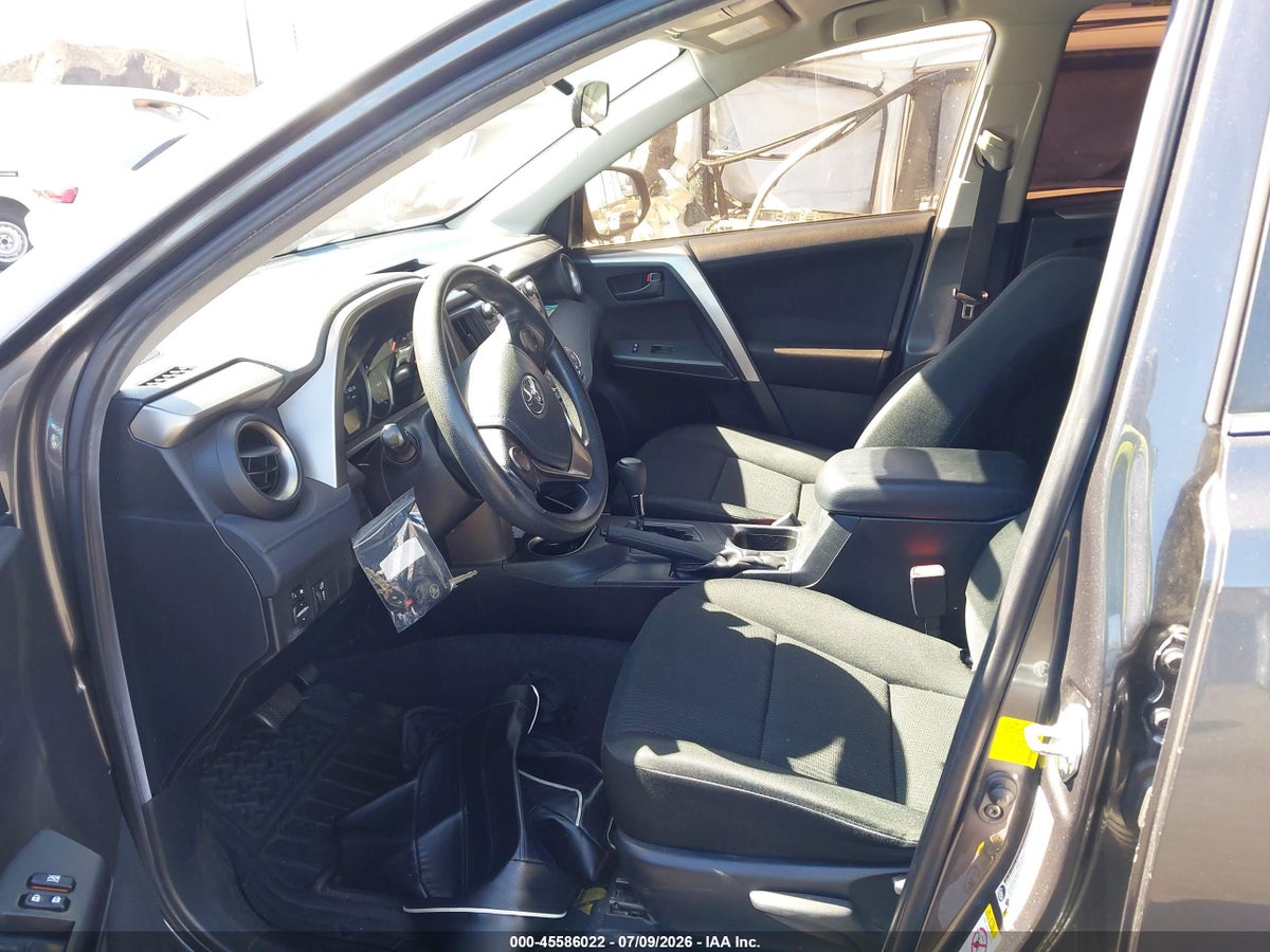 2016 TOYOTA RAV4 LE — снимка 5