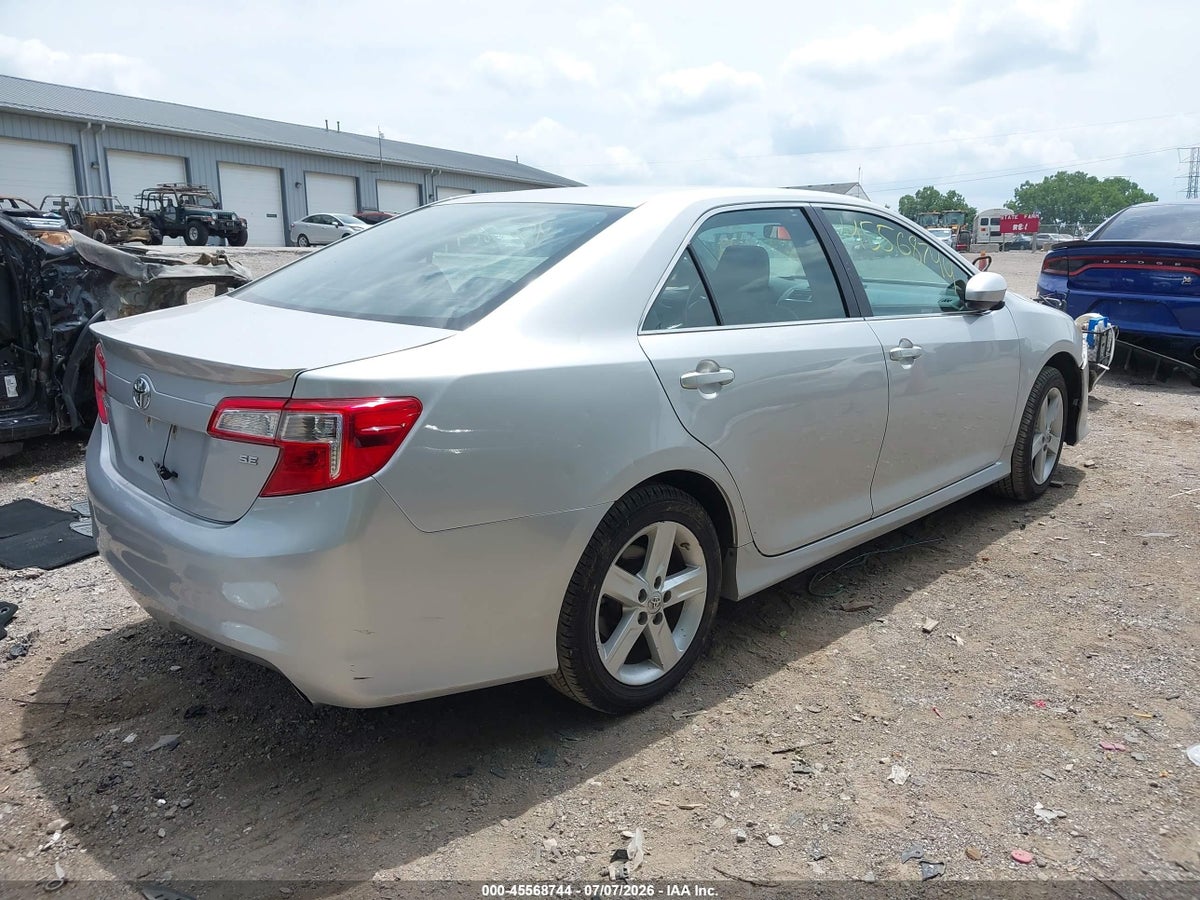 2014 TOYOTA CAMRY SE — снимка 4