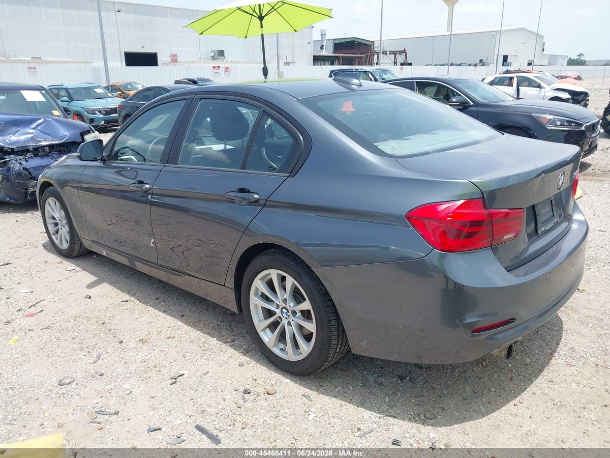 2017 BMW 320I — снимка 3