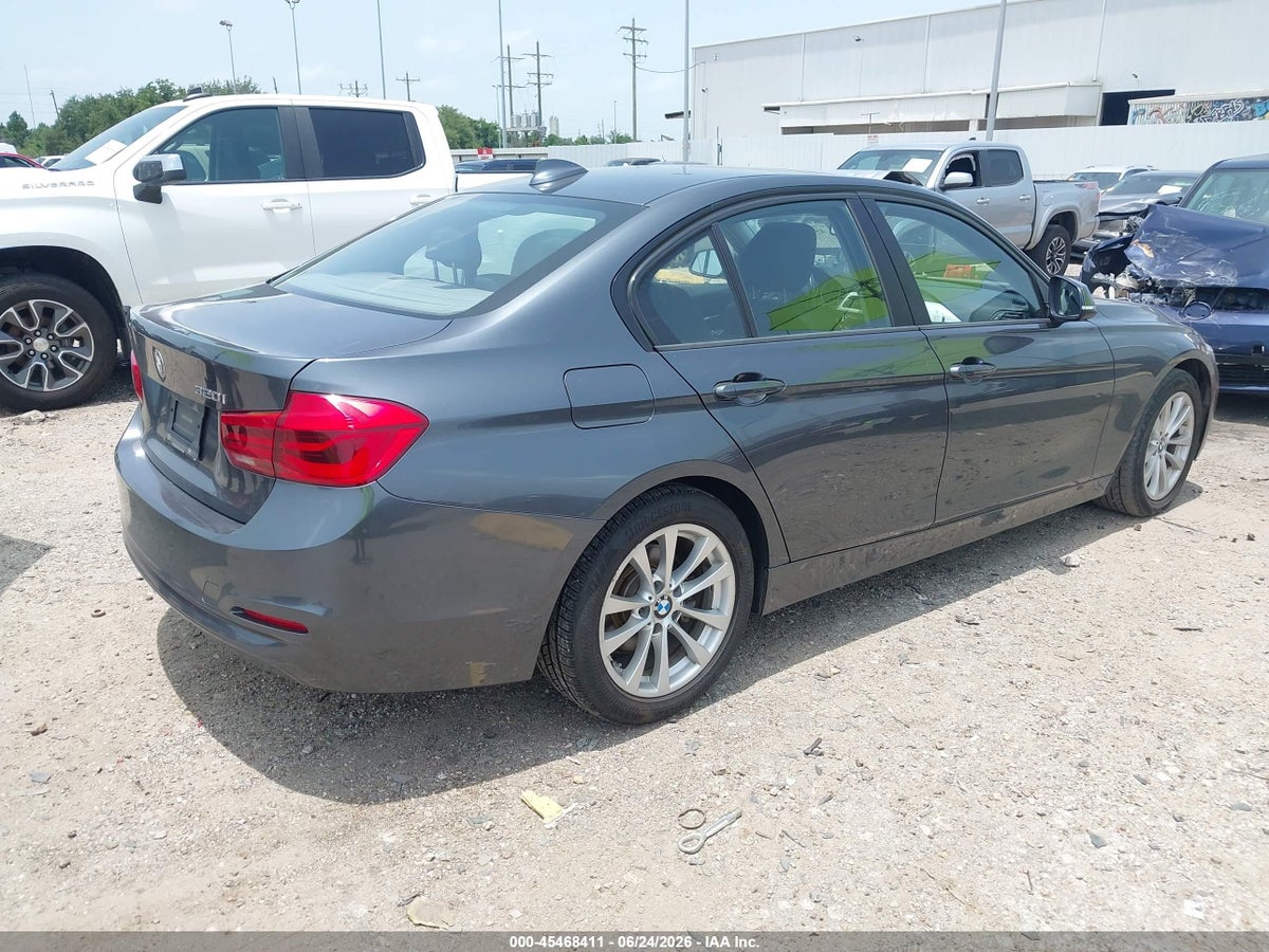 2017 BMW 320I — снимка 4