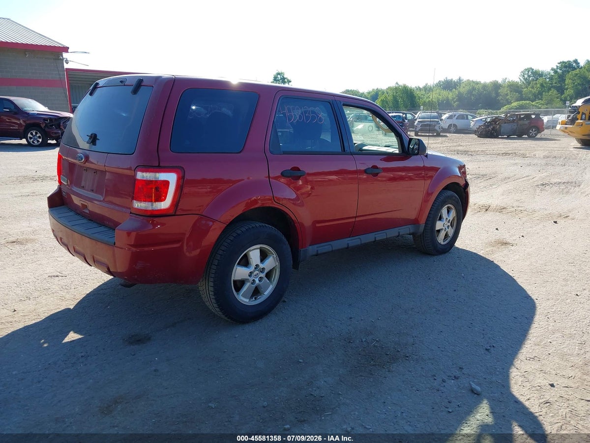 2010 FORD ESCAPE XLS — снимка 4