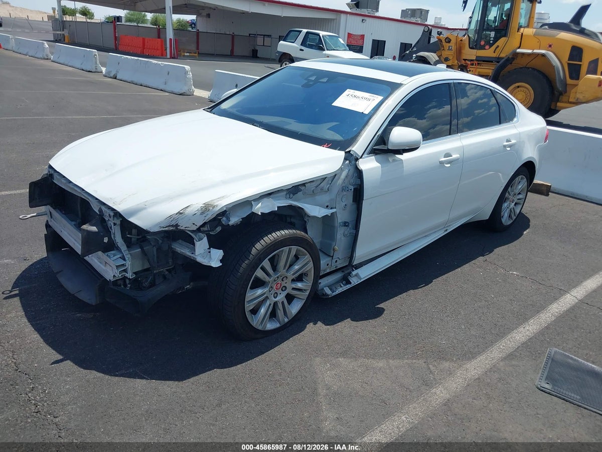 2017 JAGUAR XF 35T PREMIUM — снимка 2