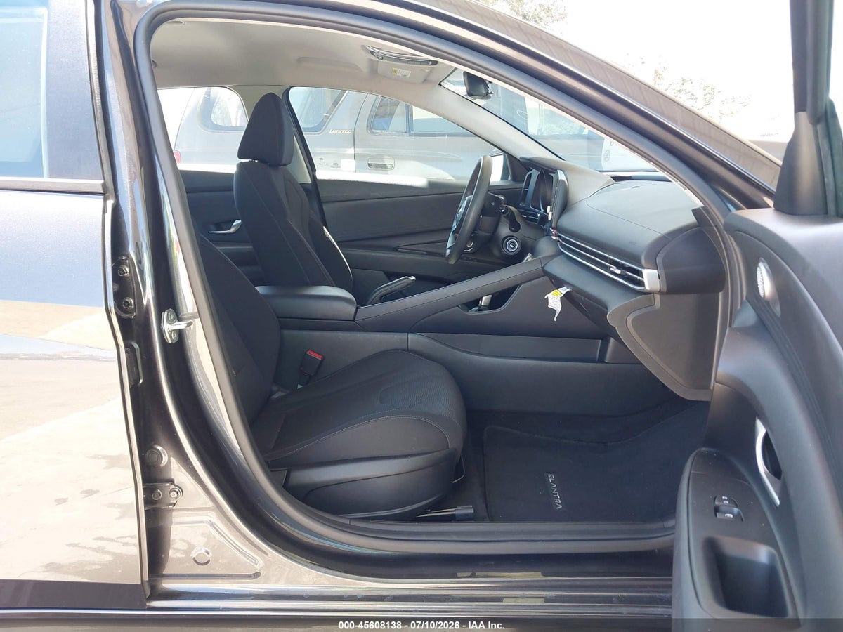 2021 HYUNDAI ELANTRA SE — снимка 5