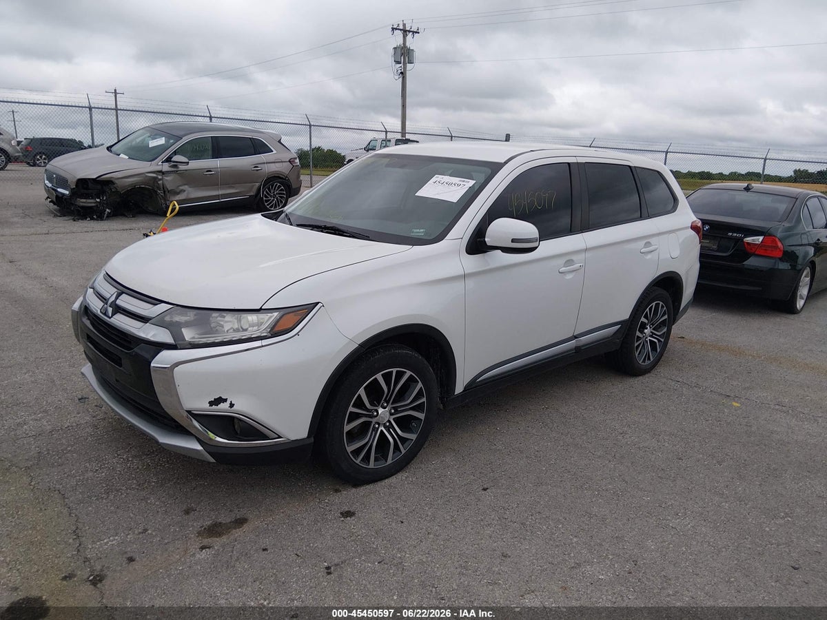 2016 MITSUBISHI OUTLANDER SE — снимка 2