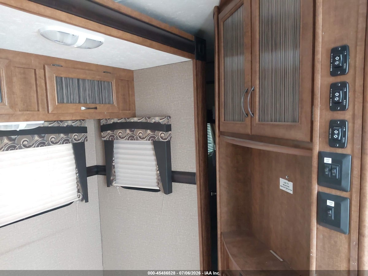 2016 CROSSROADS ZINGER ZT328S — снимка 5