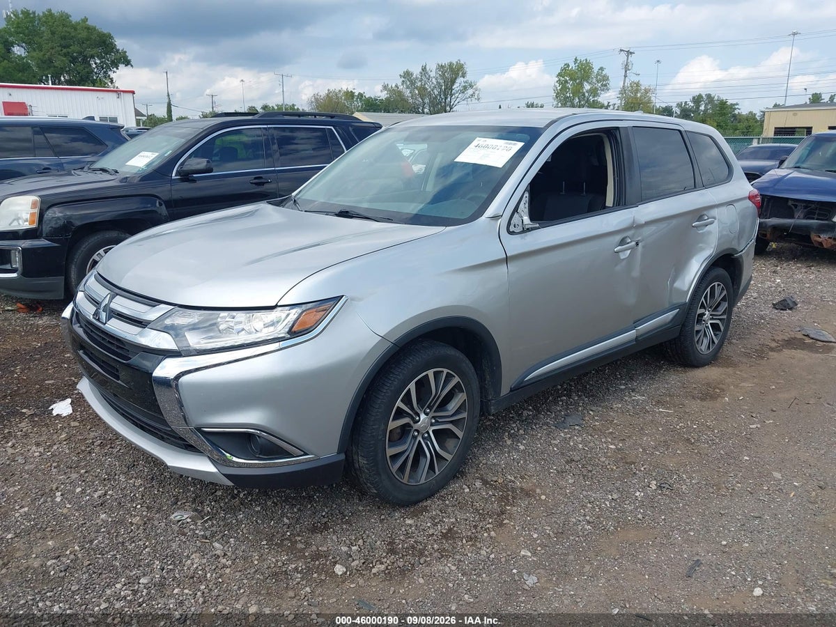 2018 MITSUBISHI OUTLANDER ES — снимка 2
