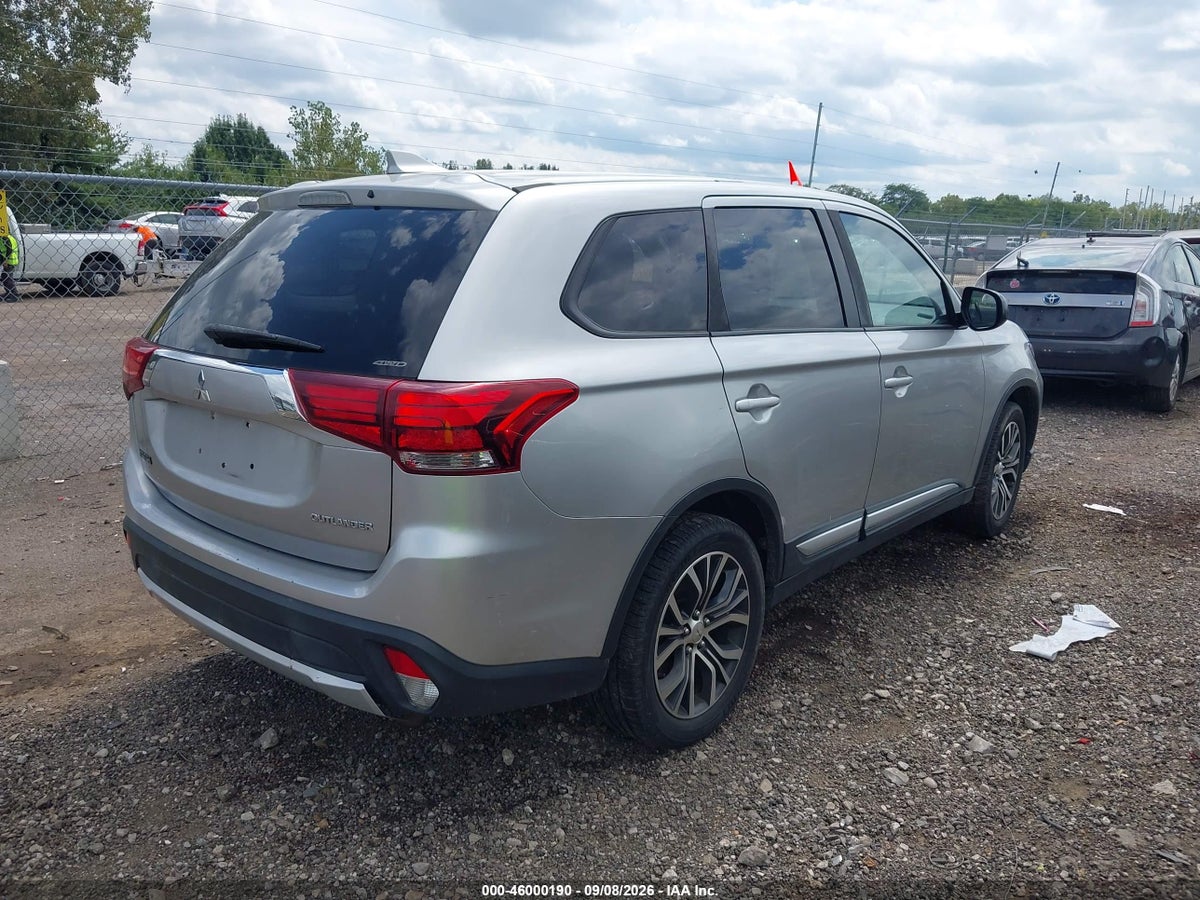 2018 MITSUBISHI OUTLANDER ES — снимка 4