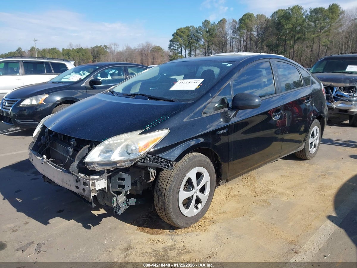 2015 TOYOTA PRIUS TWO — снимка 2