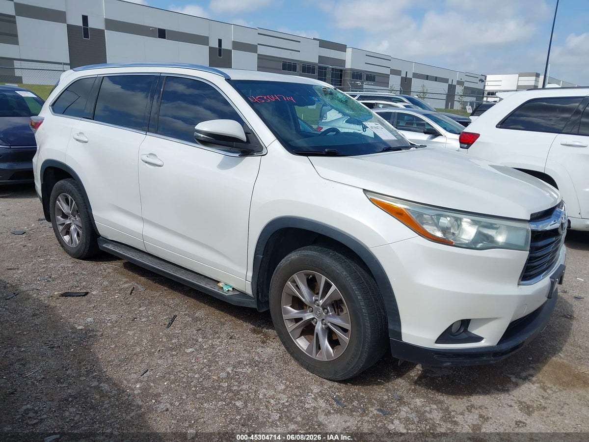 2015 TOYOTA HIGHLANDER XLE V6