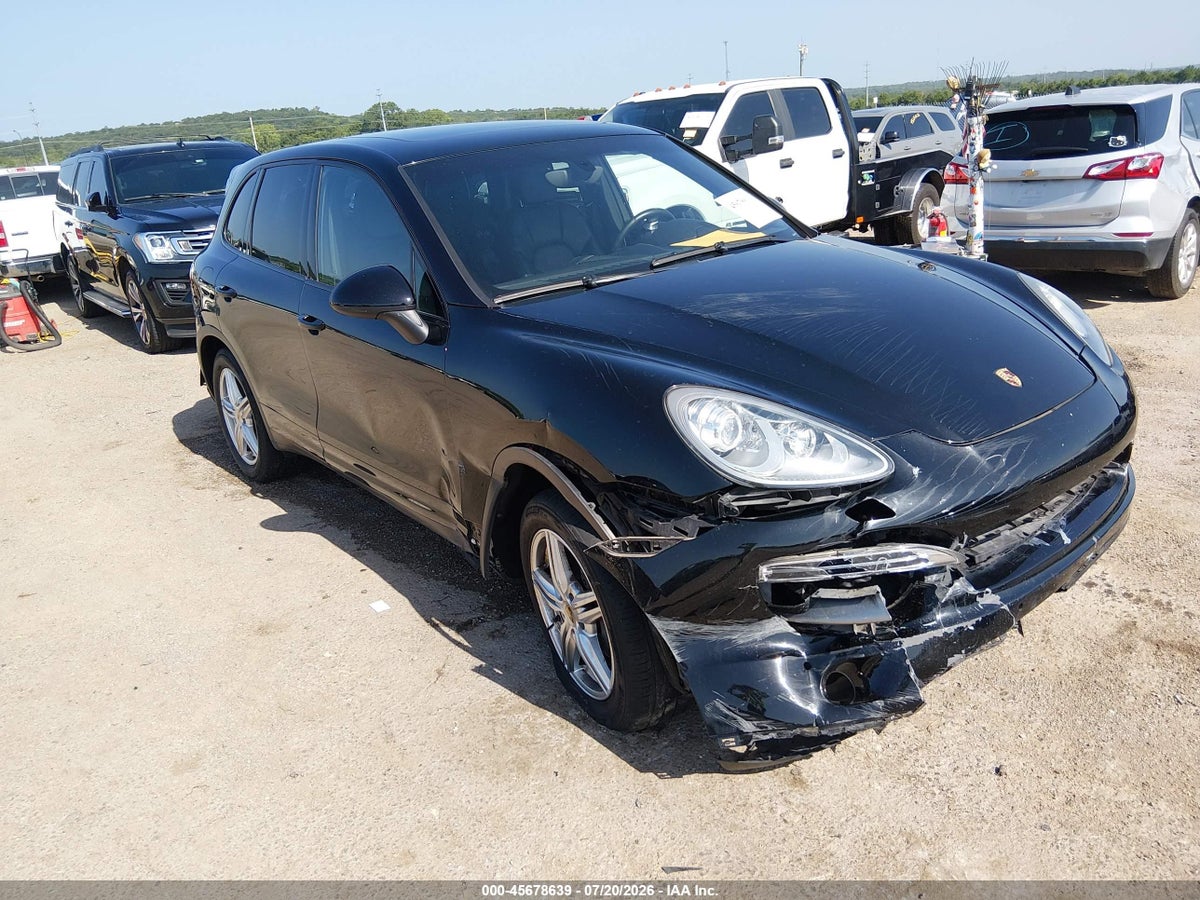 2014 PORSCHE CAYENNE PLATINUM EDITION