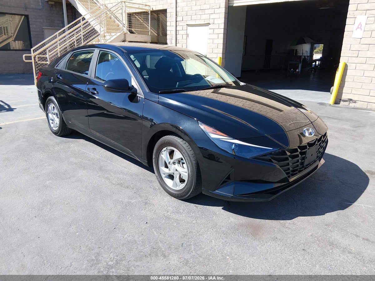 2023 HYUNDAI ELANTRA SE