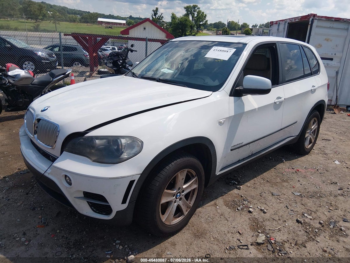 2011 BMW X5 XDRIVE35D — снимка 2