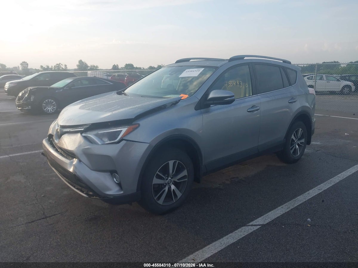 2018 TOYOTA RAV4 XLE — снимка 2