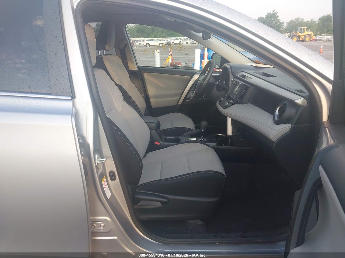 2018 TOYOTA RAV4 XLE — снимка 5