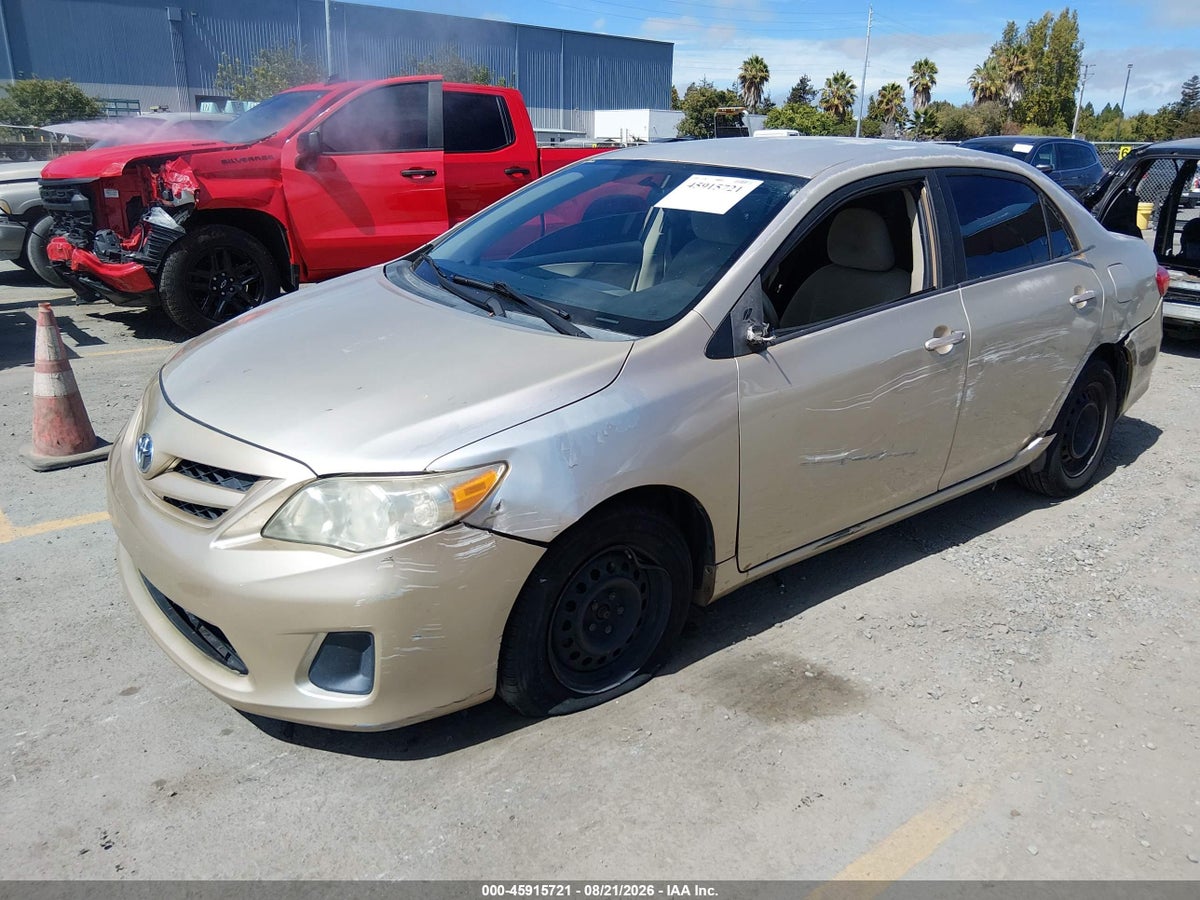 2011 TOYOTA COROLLA LE — снимка 2