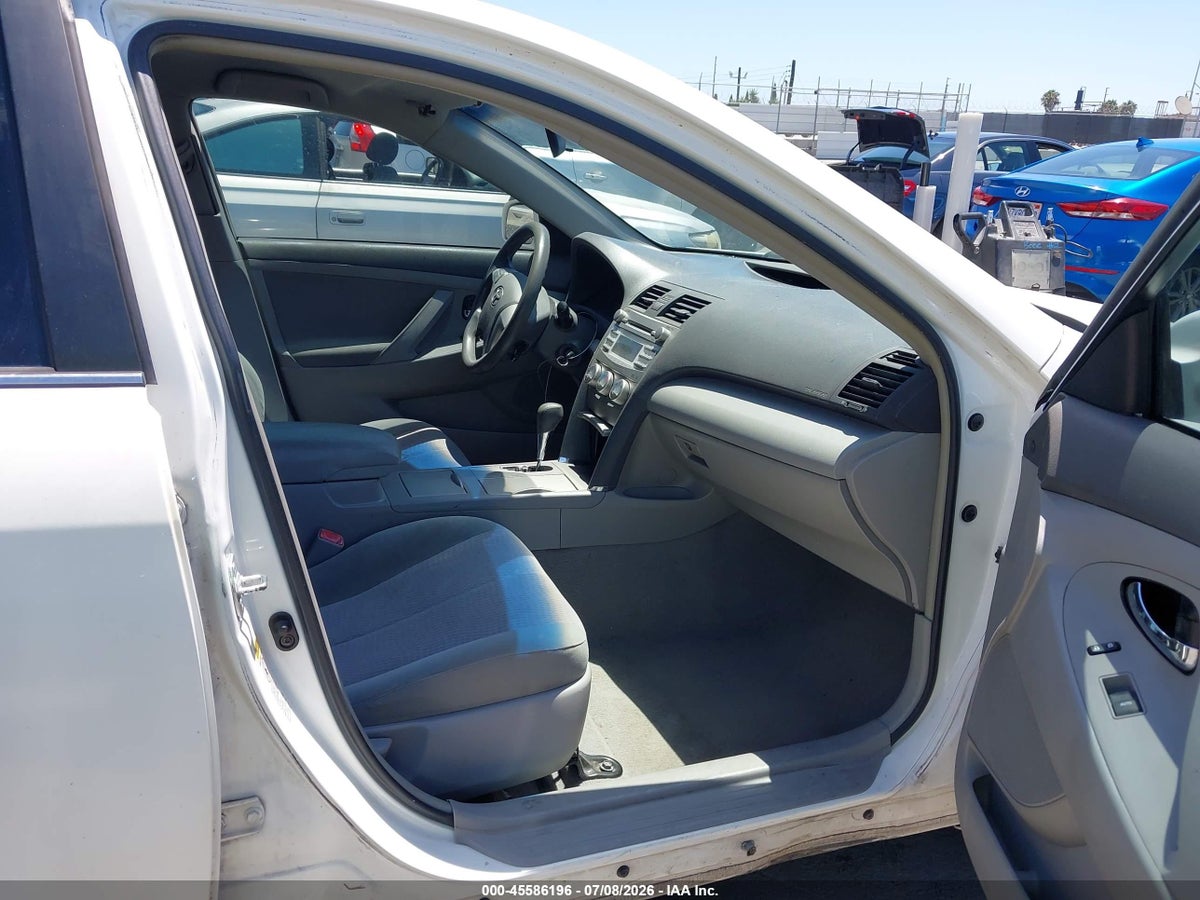 2011 TOYOTA CAMRY — снимка 5