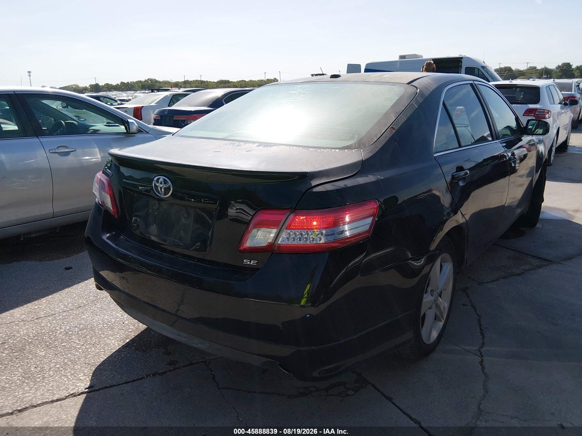 2011 TOYOTA CAMRY SE — снимка 4