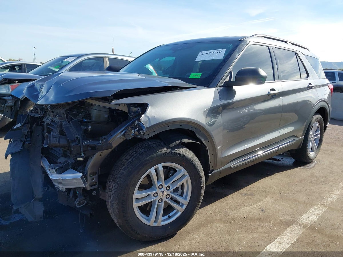2023 FORD EXPLORER XLT — снимка 2
