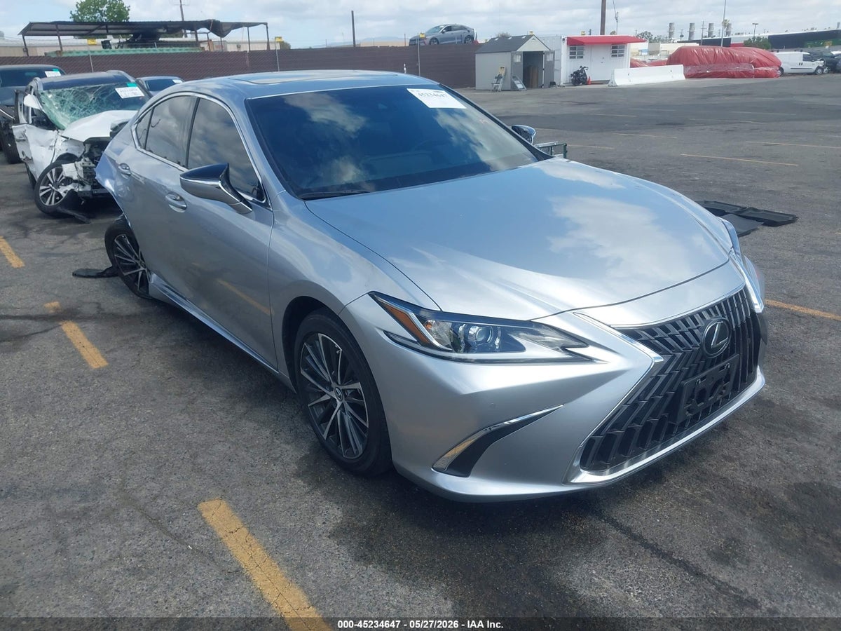 2025 LEXUS ES 300H