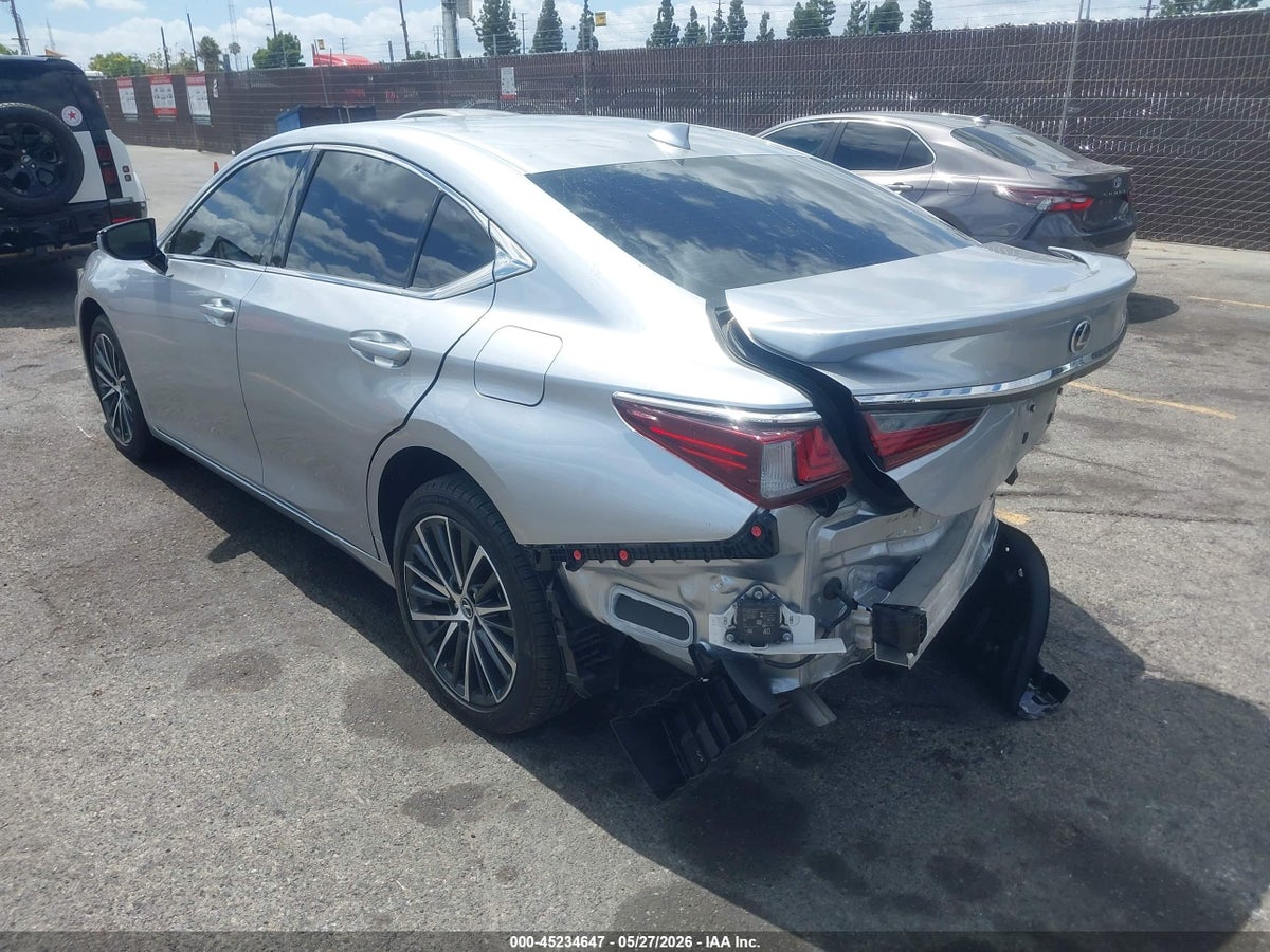 2025 LEXUS ES 300H — снимка 3