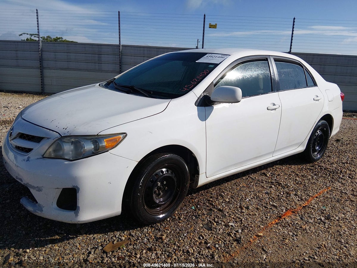 2011 TOYOTA COROLLA LE — снимка 2