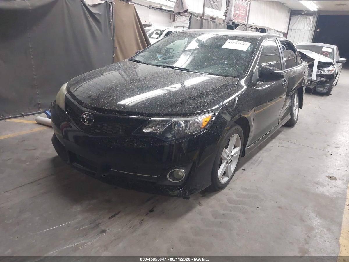 2014 TOYOTA CAMRY SE — снимка 2