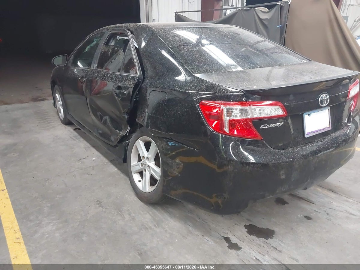 2014 TOYOTA CAMRY SE — снимка 3