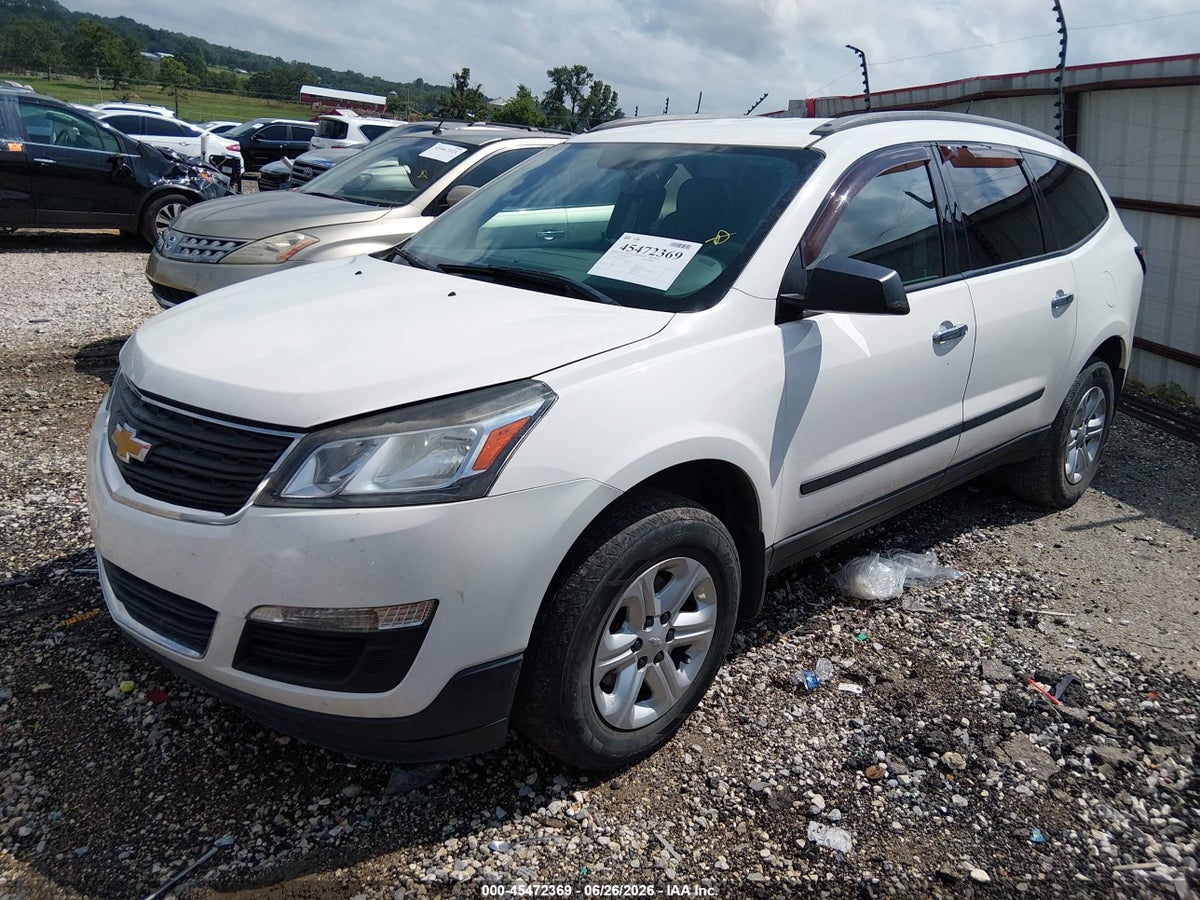 2013 CHEVROLET TRAVERSE LS — снимка 2