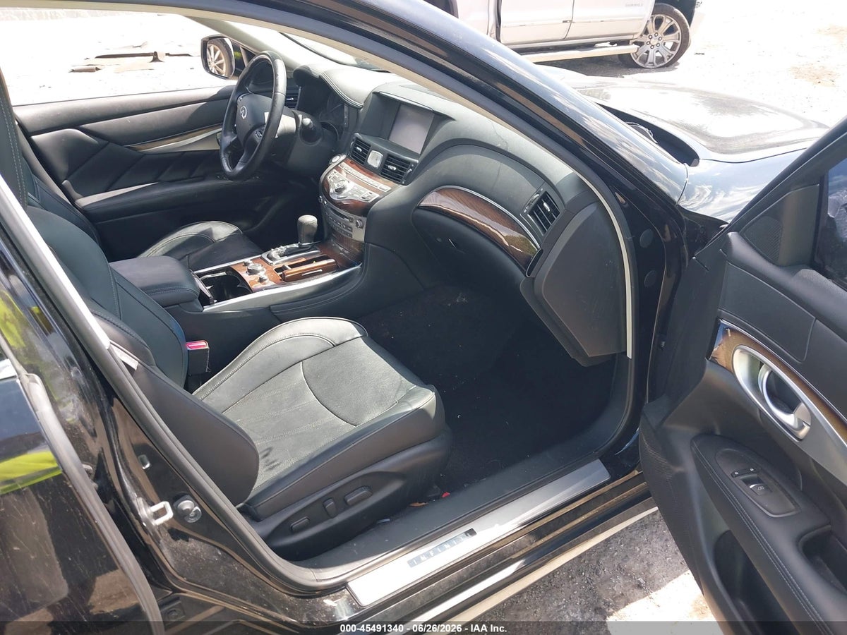 2018 INFINITI Q70L 3.7 LUXE — снимка 5