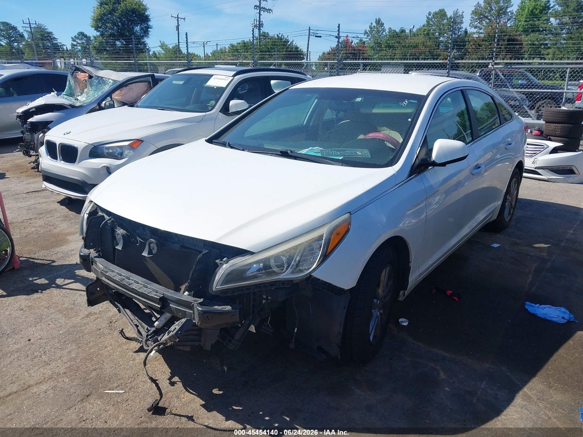 2015 HYUNDAI SONATA SE — снимка 2