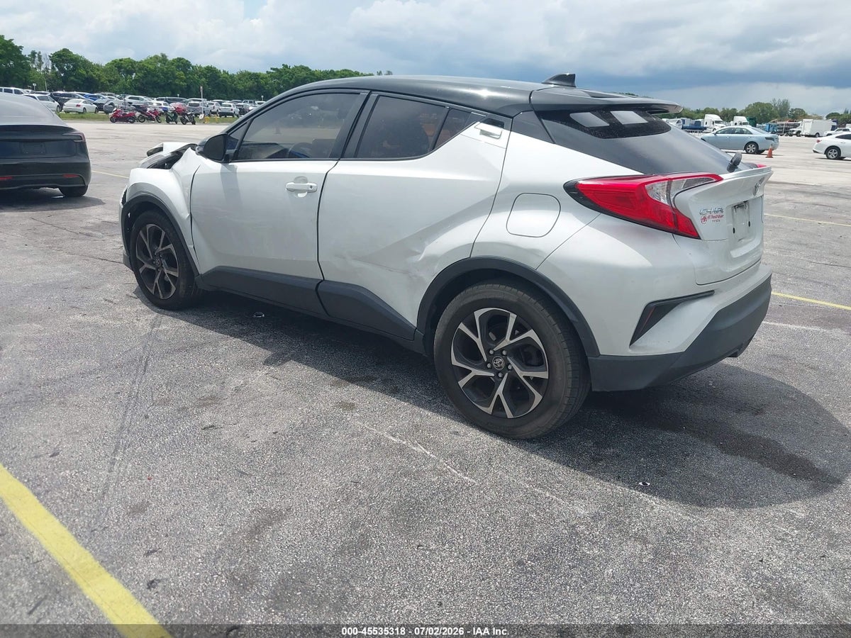 2019 TOYOTA C-HR XLE — снимка 3