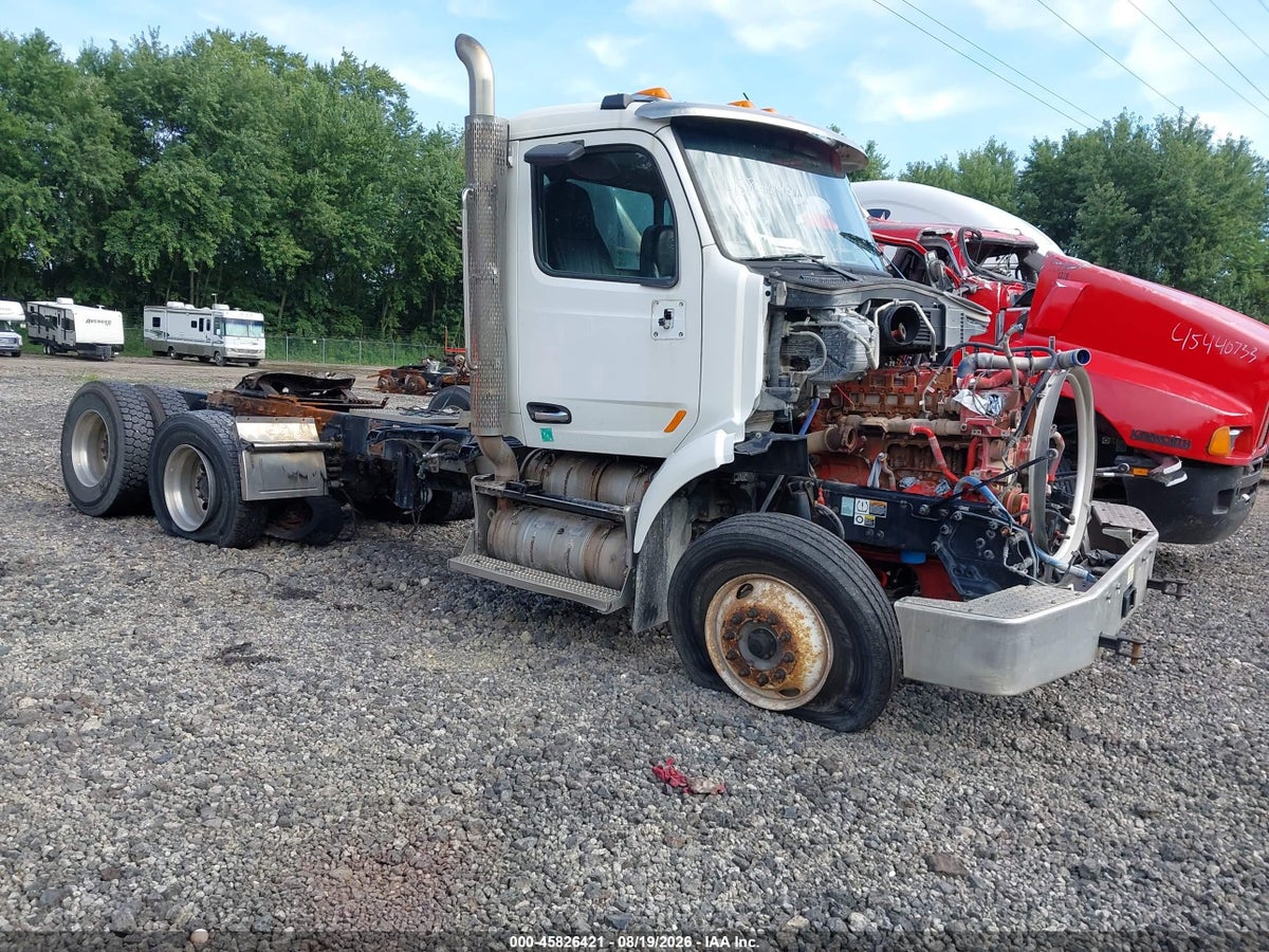2018 PETERBILT 567