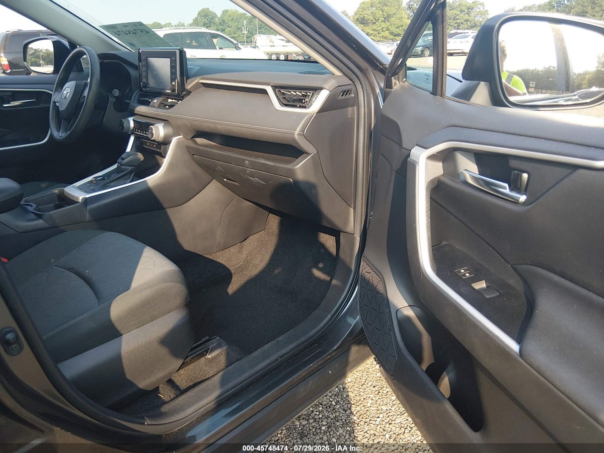 2021 TOYOTA RAV4 HYBRID XLE — снимка 5