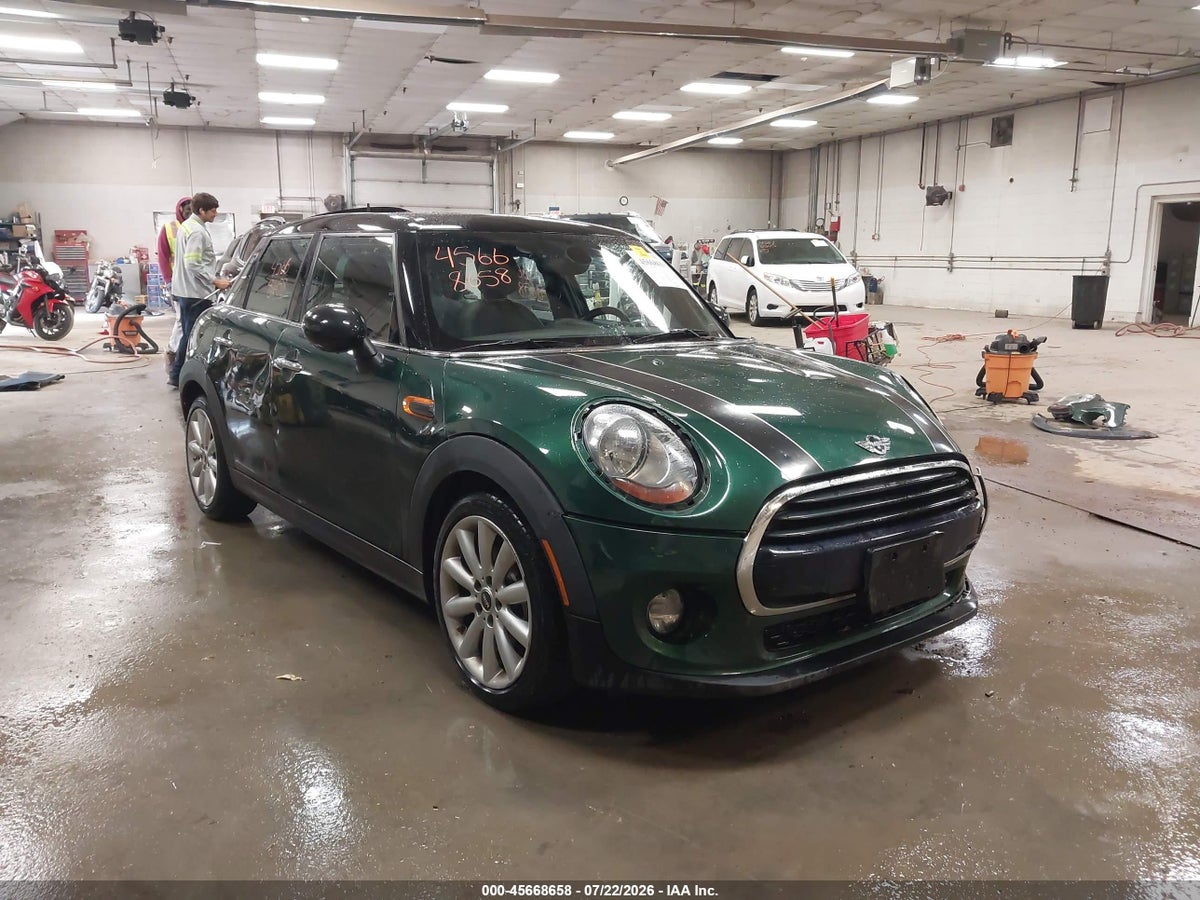 2017 MINI HARDTOP COOPER