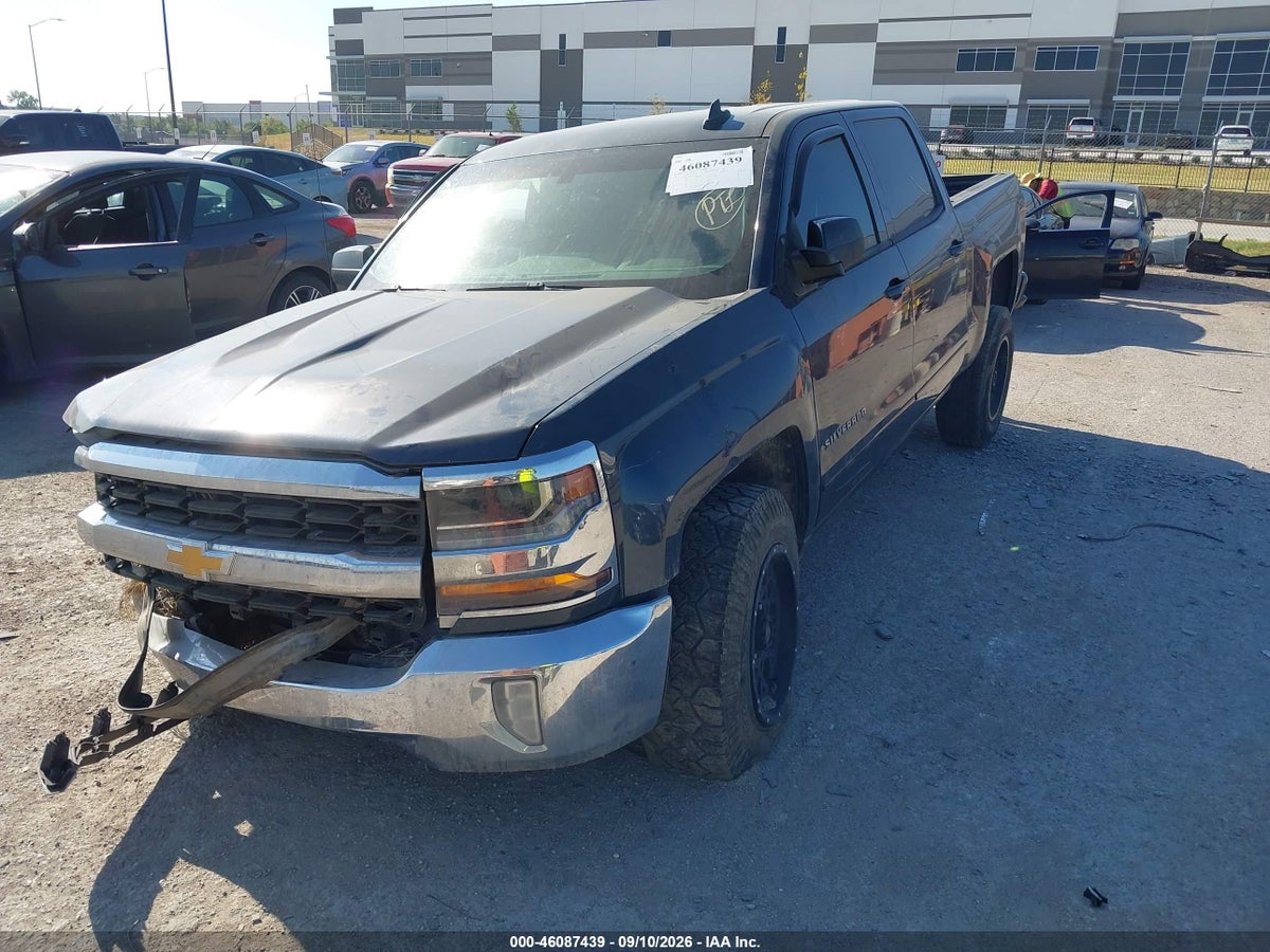 2017 CHEVROLET SILVERADO 1500 1LT — снимка 2